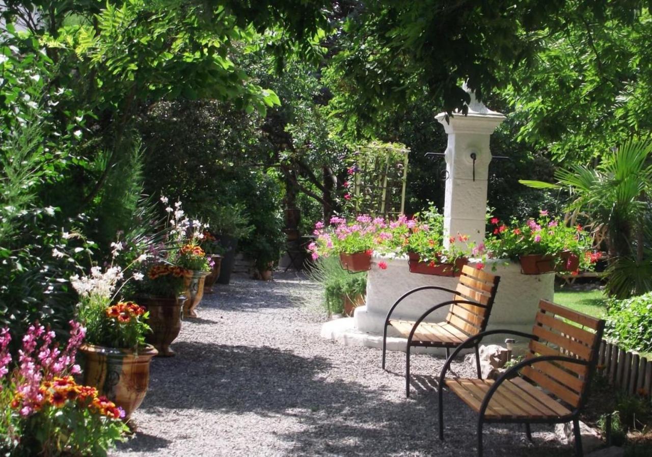 Le Portel Des Arnaud Chambres D'Hotes Durfort-et-Saint-Martin-de-Sossenac ภายนอก รูปภาพ